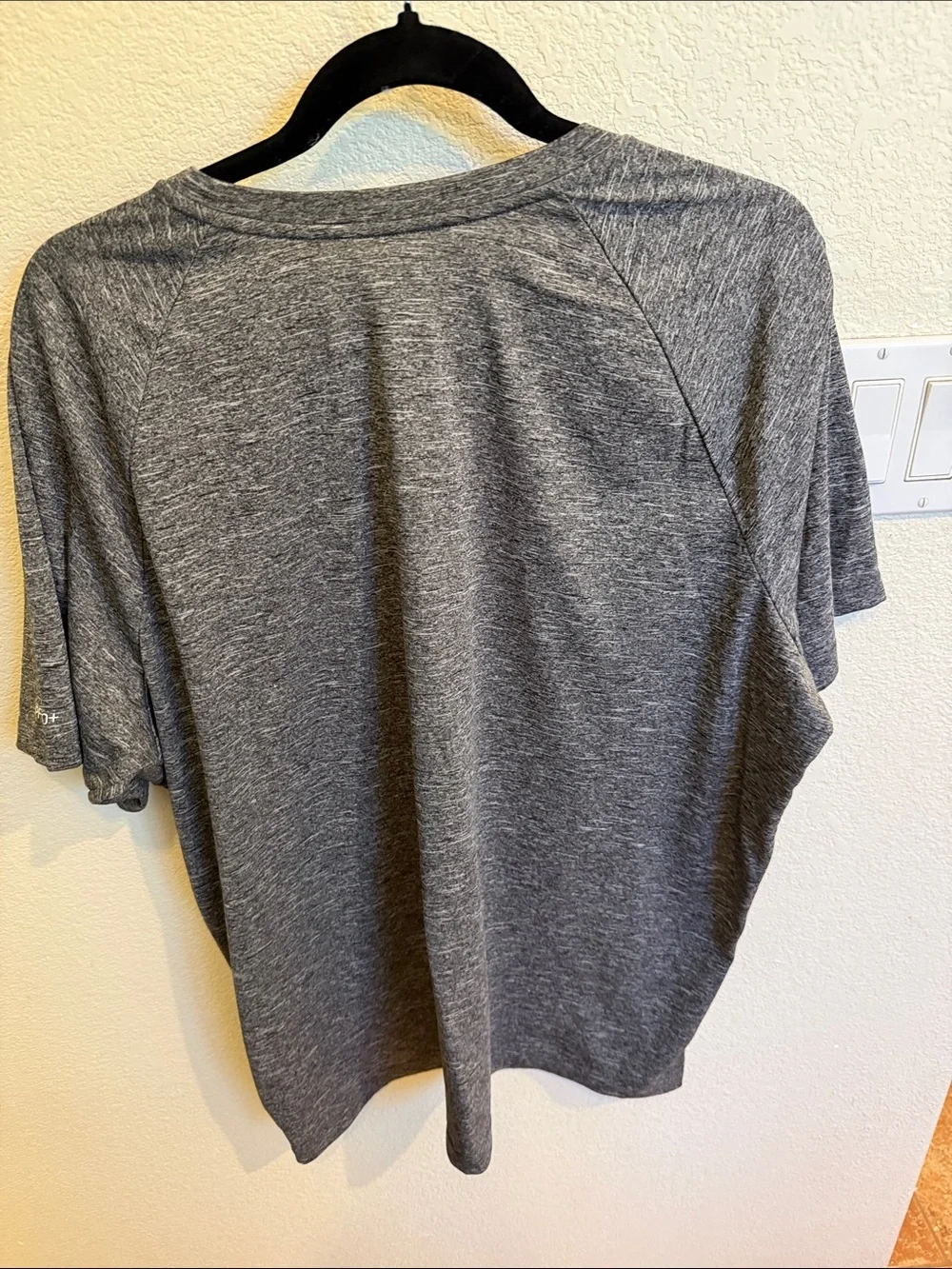 Nike Men’s Dri-FIT Heather Dark Gray Athletic Tee - Gray/White Swoosh